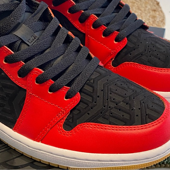 Nike Air Jordan 1 Mid SE Tennis Shoe NIB - Picture 9 of 12